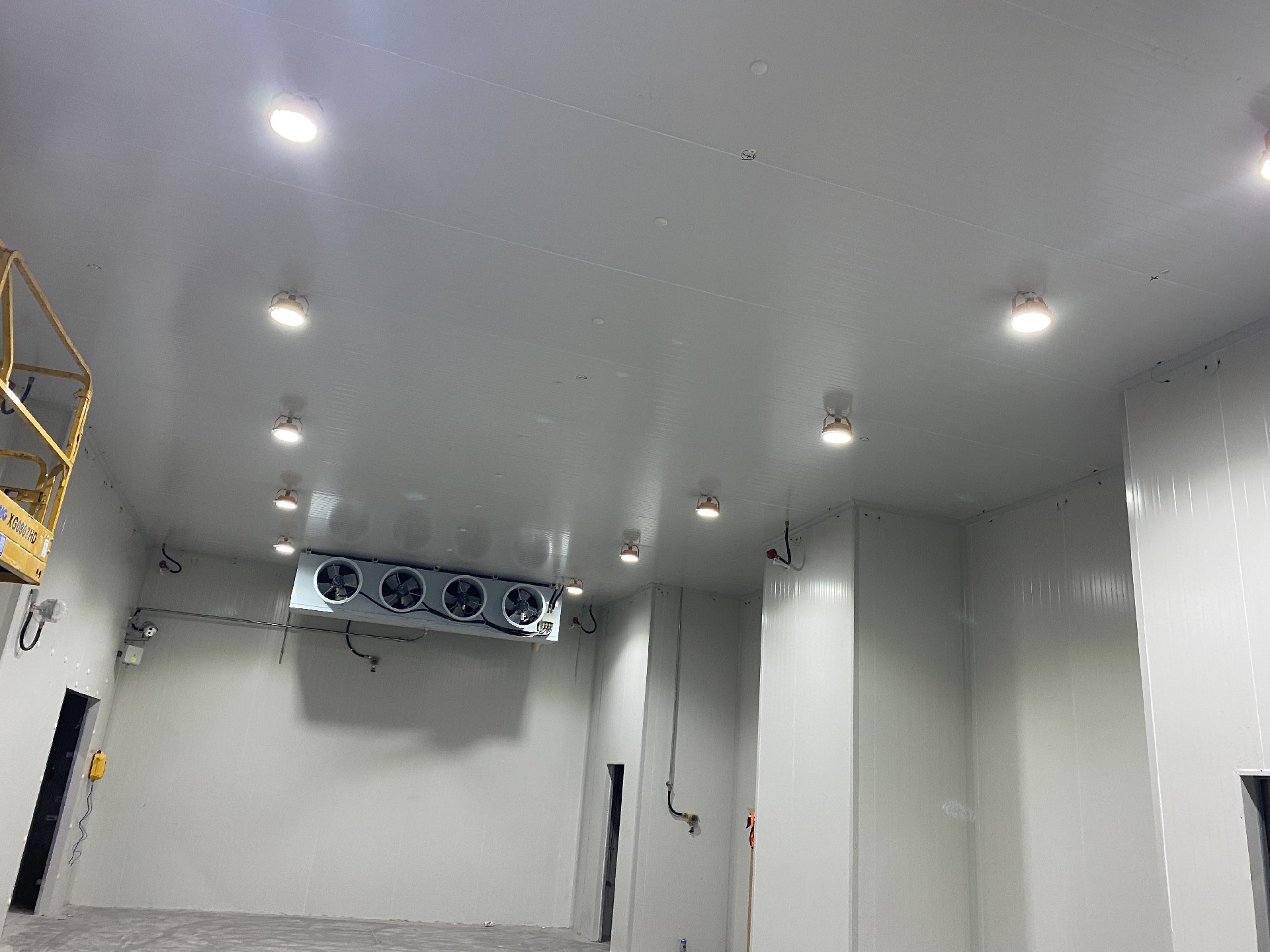 徐州博康年產(chǎn)1100噸光刻材料及10000噸電子級(jí)溶劑搬遷技改防爆冷庫(kù)工程案例 徐州博康年產(chǎn)1100噸光刻材料及10000噸電子級(jí)溶劑搬遷技改防爆冷庫(kù)工程案例