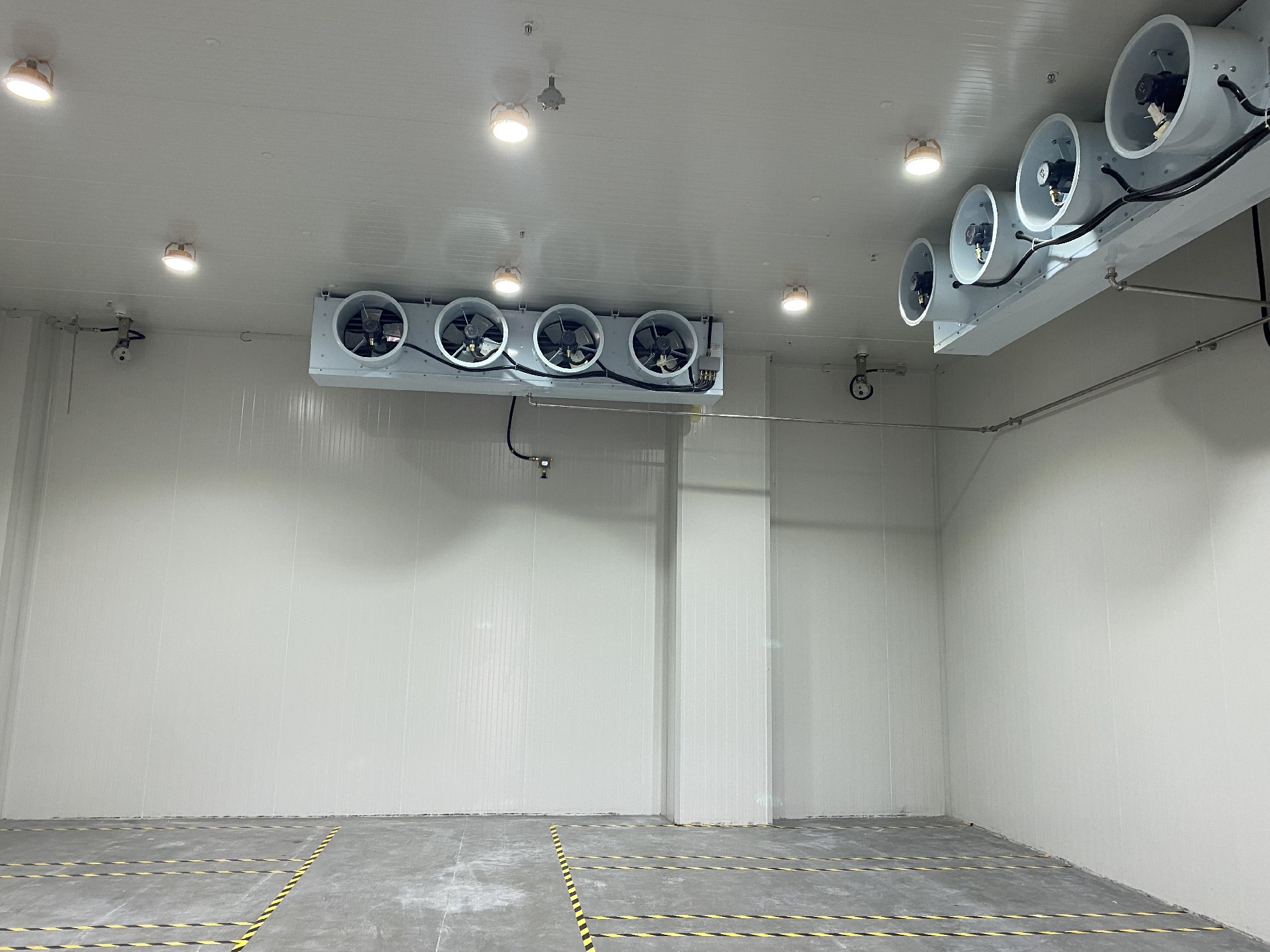 徐州博康年產(chǎn)1100噸光刻材料及10000噸電子級(jí)溶劑搬遷技改防爆冷庫(kù)工程案例 徐州博康年產(chǎn)1100噸光刻材料及10000噸電子級(jí)溶劑搬遷技改防爆冷庫(kù)工程案例